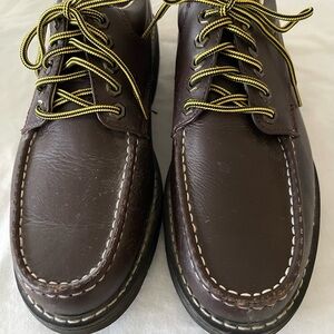 Classic Brown Leather Men's Derbys with Yellow Laces